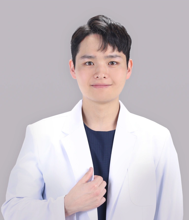 Dr. Do GeonGi, Medical Director of PLAN;S Clinic