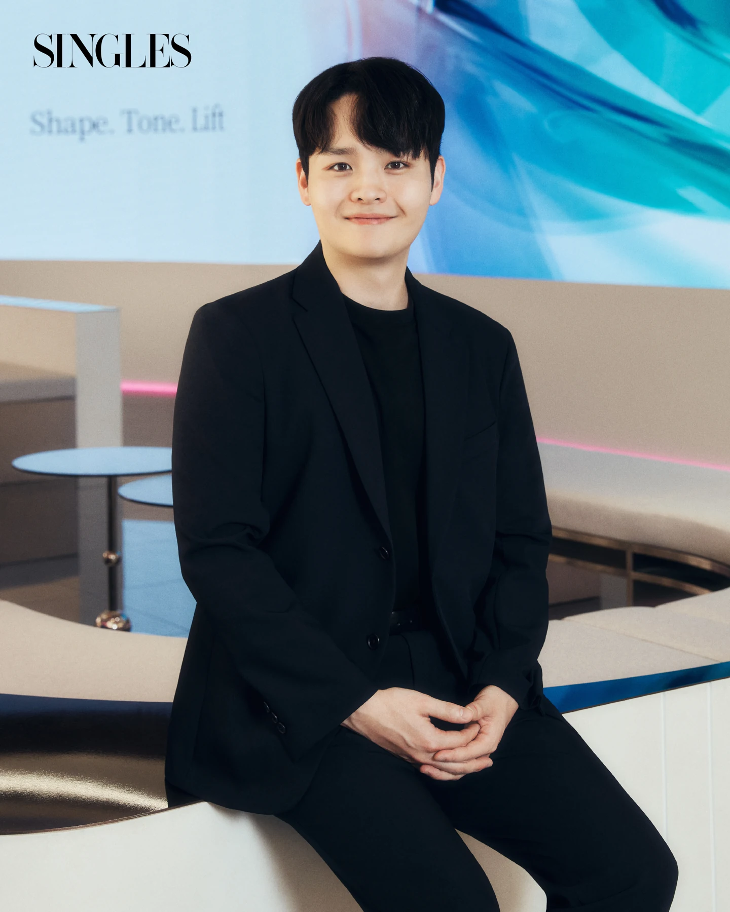 SINGLES magazine portrait of Dr. Do GeonGi for its EMSCULPT NEO interview
